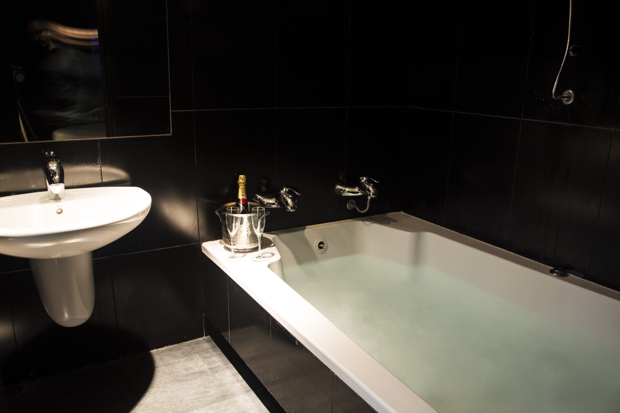 Fantasy Suite with Spa bathtub | La França | Romantic Hotels in Barcelona